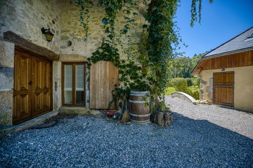 Yarɪ müstakil ev Alby-sur-Chéran, Haute-Savoie