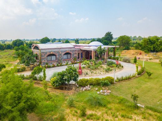 Country House in Gurgaon, Haryana