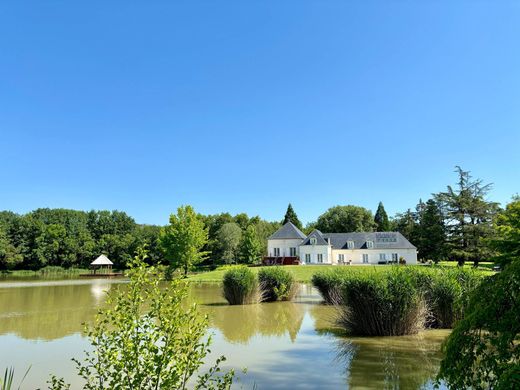 独立式房屋  Loches, Indre-et-Loire