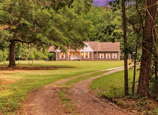 Luxury home in Rocky Point, Pender County