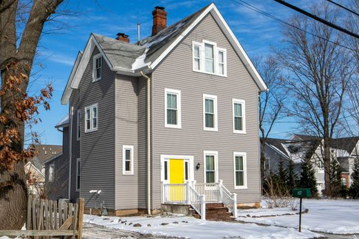 Detached House in Pennington, Mercer County