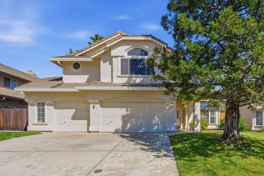 Luxury home in Roseville, Placer County