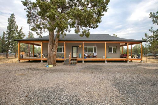 Luxury home in Sisters, Deschutes County