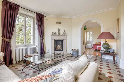 Casa Unifamiliare a Divonne-les-Bains, Ain