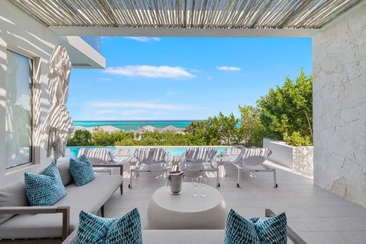 Luxury home in Blue Mountain, Providenciales