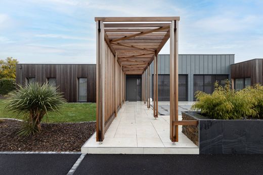 Detached House in Aizenay, Vendée