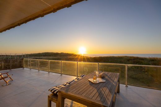 Detached House in Foxton Beach, Horowhenua District