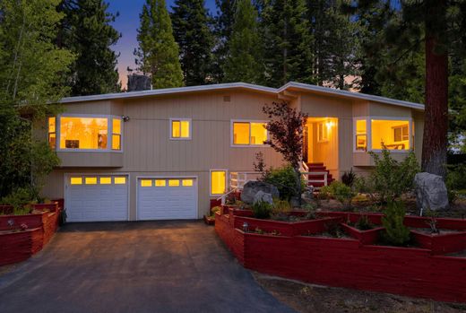 Detached House in Zephyr Cove, Douglas County