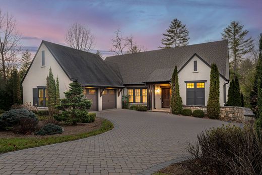 Detached House in Asheville, Buncombe County