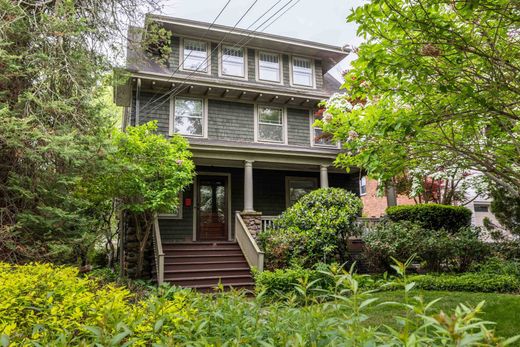 Einfamilienhaus in Maplewood, Essex County