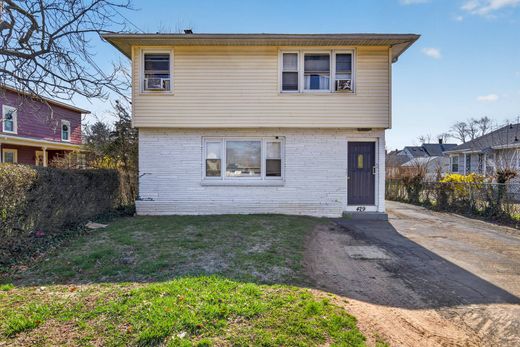 Luxury home in East Haven, New Haven County