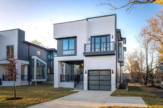 Detached House in Falls Church, City of Falls Church