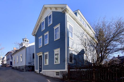 Detached House in Newport, Newport County