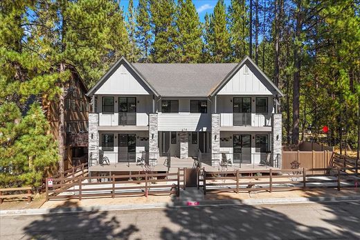 Vrijstaand huis in Big Bear Lake, San Bernardino County