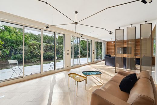Duplex in Neuilly-sur-Seine, Hauts-de-Seine