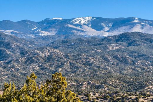 Land in Santa Fe, Santa Fe County