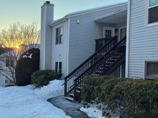 Квартира, New Milford, Litchfield County