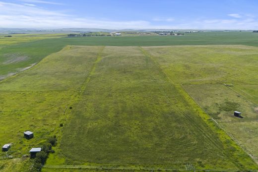 Grond in Calgary, Alberta