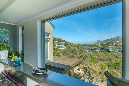 Einfamilienhaus in Noordhoek, City of Cape Town