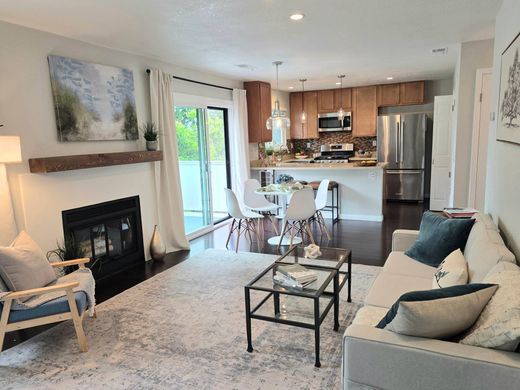 Apartment in Novato, Marin County