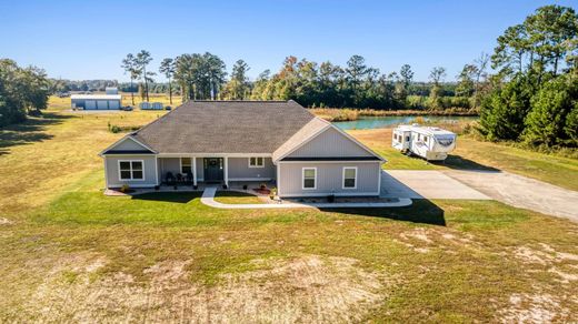 Luxury home in Aynor, Horry County