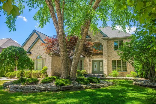 Detached House in Troy, Oakland County