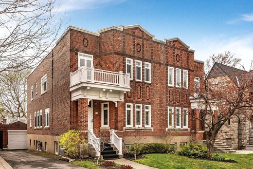 Detached House in Westmount, City of Montréal