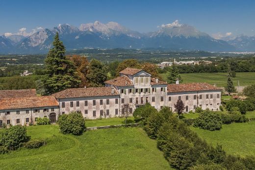 Willa w Trichiana, Provincia di Belluno