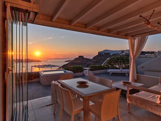 Santorini, キクラデス諸島
の一戸建て住宅