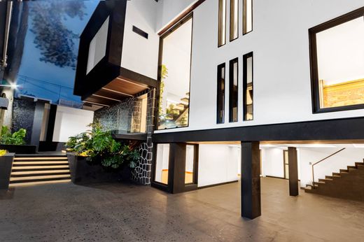 Townhouse in Mexico City, The Federal District