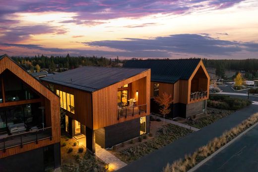 Таунхаус, Бенд, Deschutes County