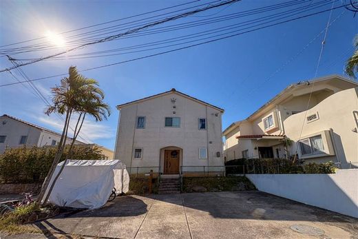 Casa Unifamiliare a Yomitan, Nakagami-gun