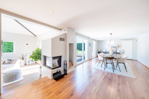 Casa Unifamiliare a Chens-sur-Léman, Alta Savoia