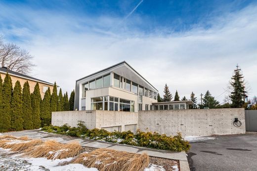 Detached House in Montreal, City of Montréal