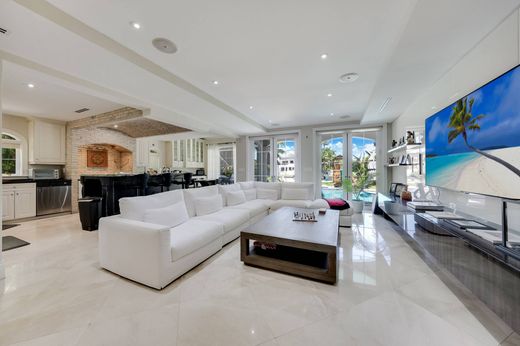 Luxury home in Golden Beach, Miami-Dade