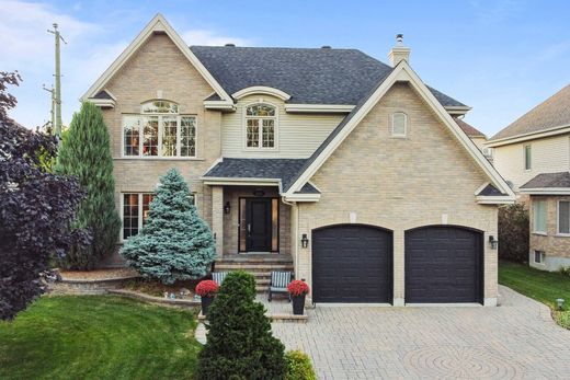 Detached House in Kirkland, City of Montréal