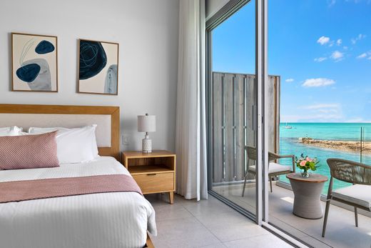 Apartment in Long Bay, Providenciales