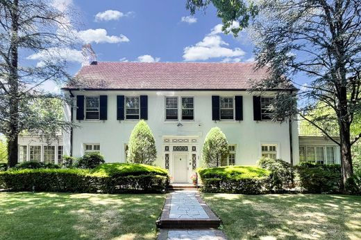 Einfamilienhaus in Forest Hills Gardens, Queens County