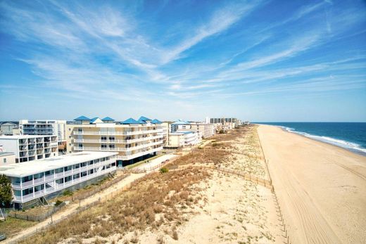 Luxury home in Ocean City, Worcester County