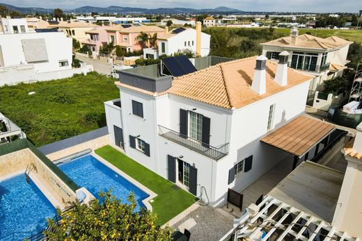 بيت مستقل ﻓﻲ Faro, Distrito de Faro