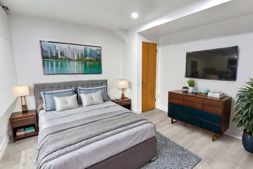 Apartment / Etagenwohnung in Saint-Laurent, City of Montréal