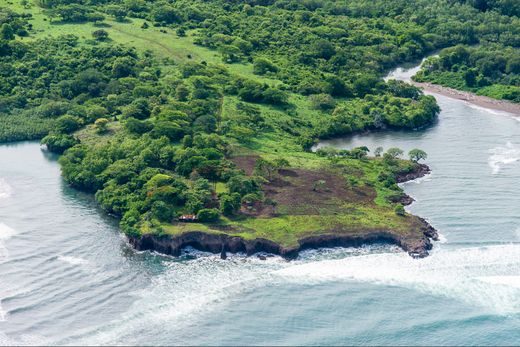 Terreno en Esparza, Provincia de Puntarenas