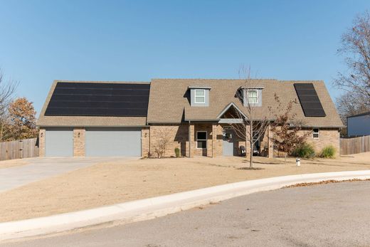 Detached House in Jones, Oklahoma County