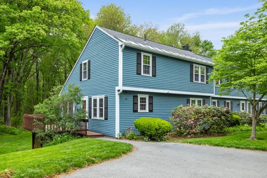 Apartment in Boxborough, Middlesex County