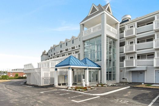 Apartment / Etagenwohnung in York Beach, York County