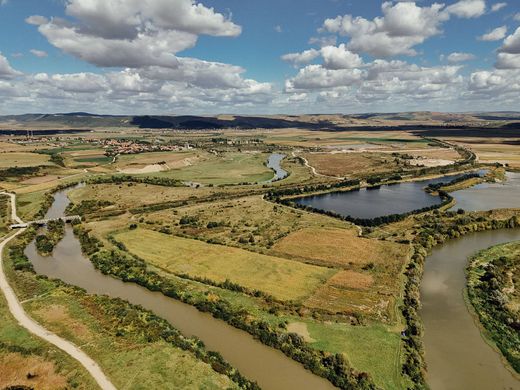 Αγροτεμάχιο σε Gligorești, Comuna Luna