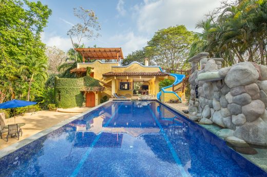 Villa a Cóbano, Cantón de Puntarenas
