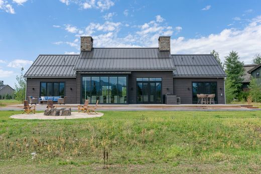 Luxury home in Driggs, Teton County