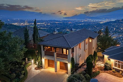 Vrijstaand huis in Kelowna, Regional District of Central Okanagan