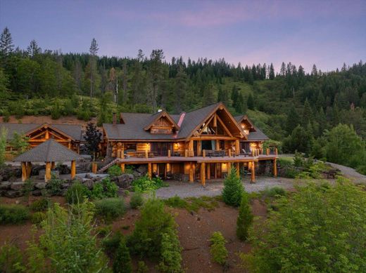 Dom jednorodzinny w Mount Shasta, Siskiyou County